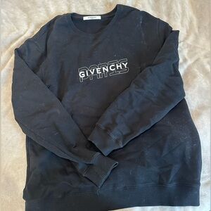 Men’s Givenchy pullover